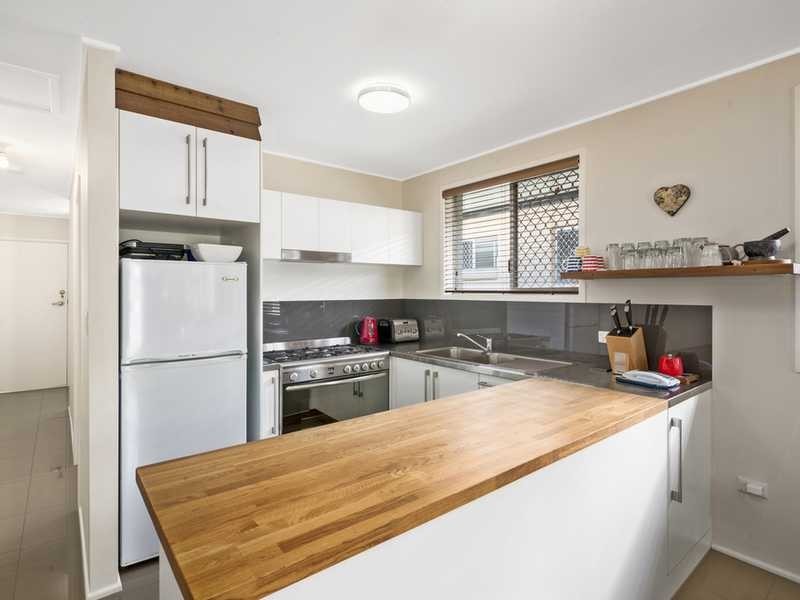 430 Cypress Terrace North, Palm Beach QLD 4221