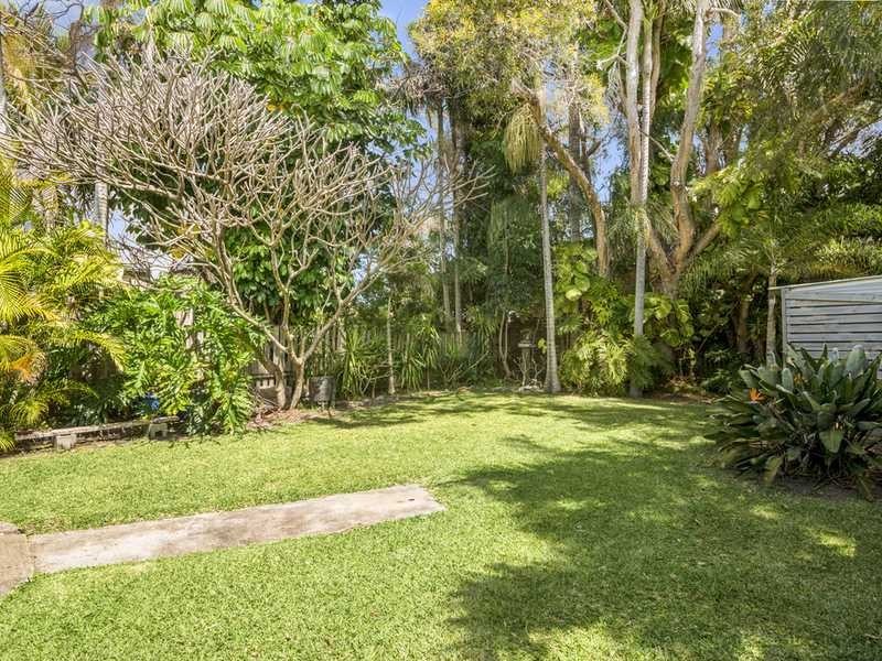 430 Cypress Terrace North, Palm Beach QLD 4221