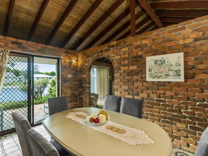 25 Murtha Drive, Elanora QLD 4221