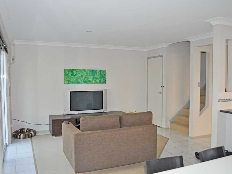 5/9 Harrier Drive, Burleigh Waters QLD 4220