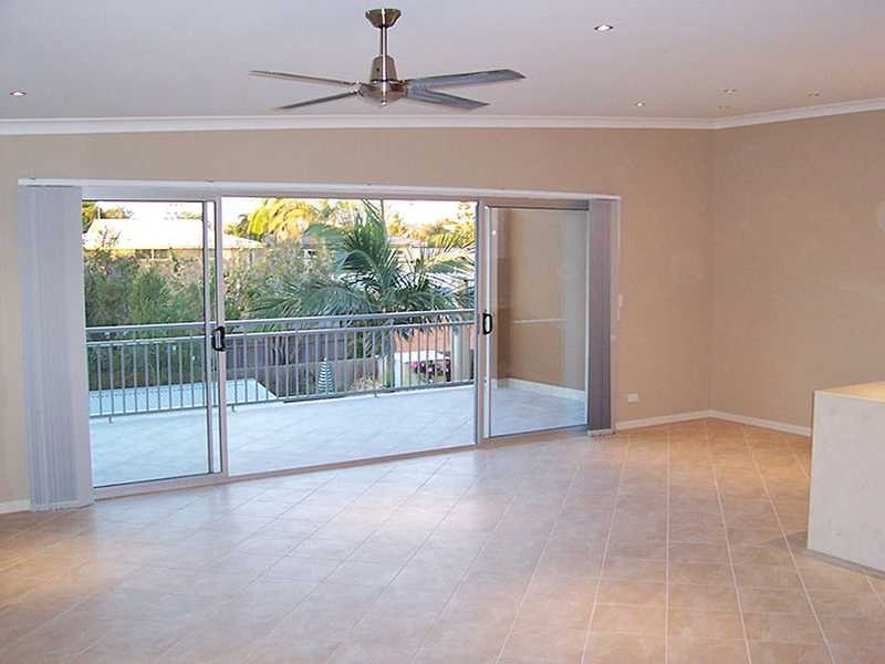 1/41 Philippine Parade, Palm Beach QLD 4221