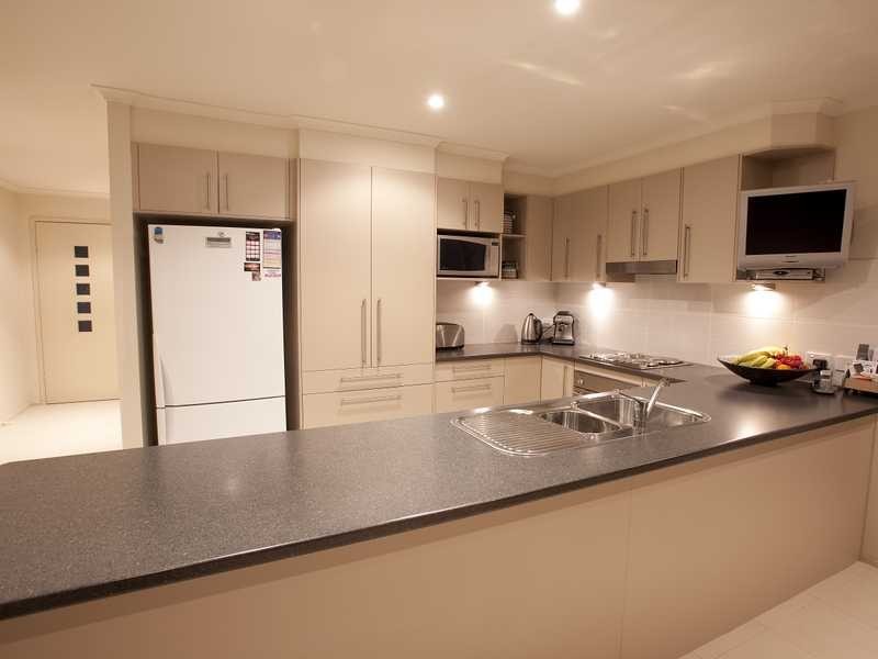 24 Evergreen Drive, Elanora QLD 4221