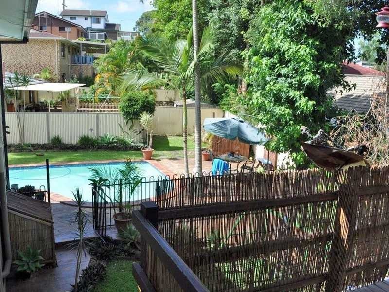 10 Numidia Street, Currumbin Waters QLD 4223