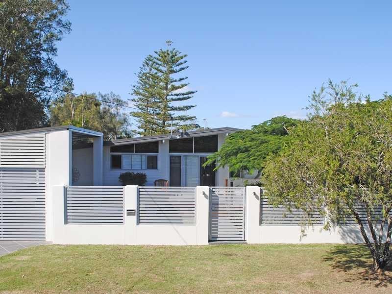 56 Twenty Seventh Avenue, Palm Beach QLD 4221