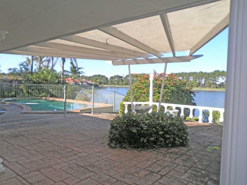 37 Murtha Drive, Elanora QLD 4221