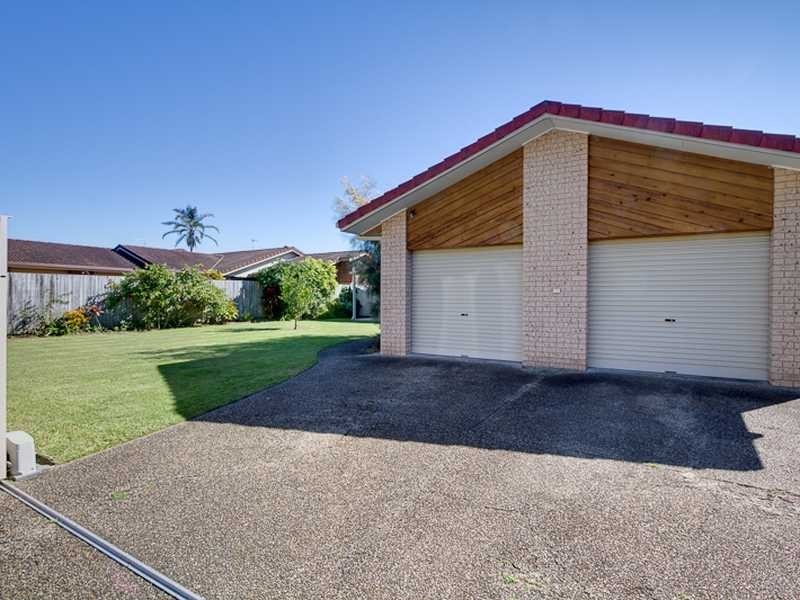 43 Ironbark Street, Elanora QLD 4221