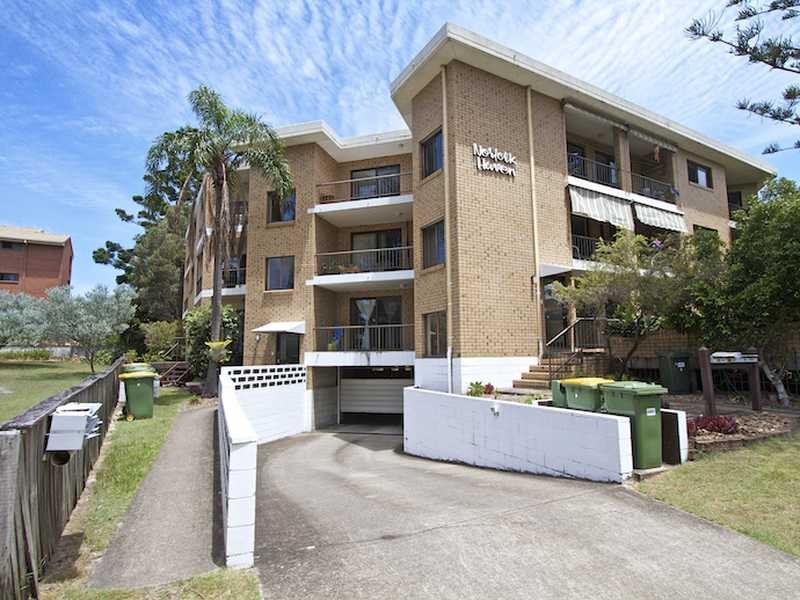 2/8 Twenty Second Avenue, Palm Beach QLD 4221