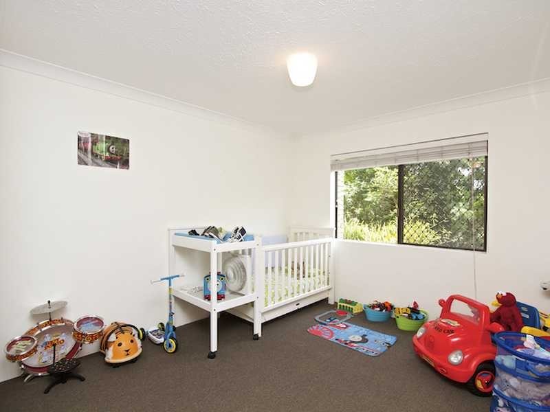 2/8 Twenty Second Avenue, Palm Beach QLD 4221