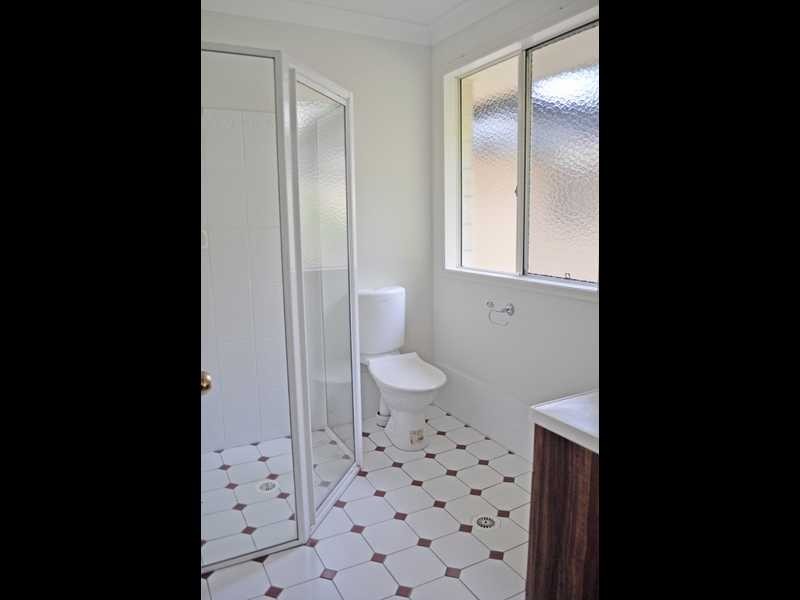 18 Bidwill Court, Elanora QLD 4221