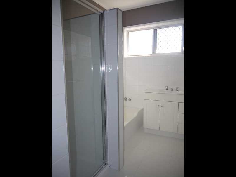 34 Tenth Avenue, Palm Beach QLD 4221