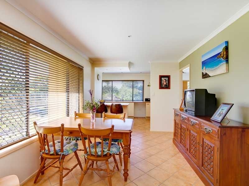 82 Parnki Parade, Palm Beach QLD 4221