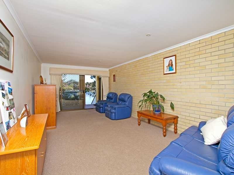 82 Parnki Parade, Palm Beach QLD 4221