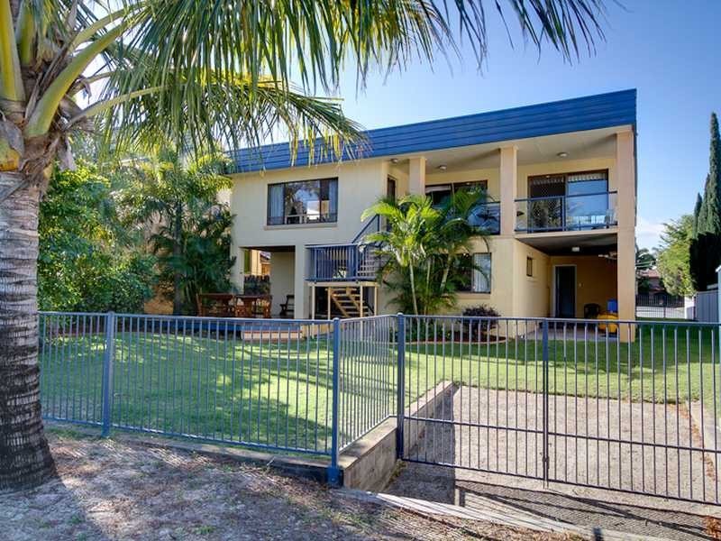 82 Parnki Parade, Palm Beach QLD 4221