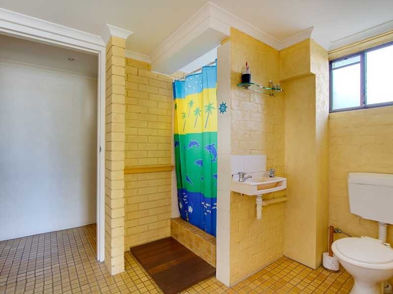82 Parnki Parade, Palm Beach QLD 4221