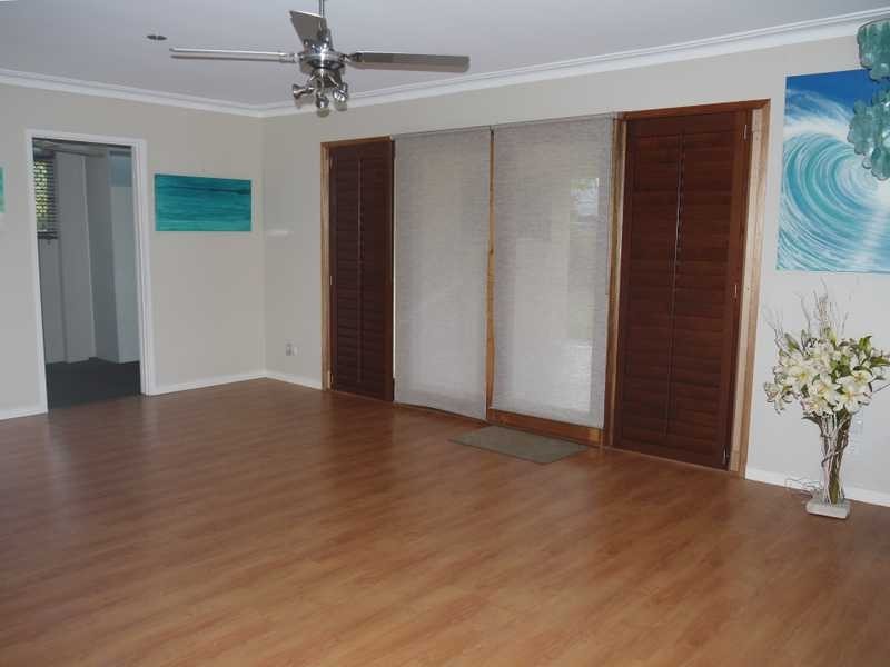 11 Denawen Street, Palm Beach QLD 4221
