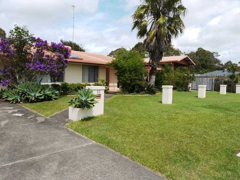 52 Japonica Drive, Palm Beach QLD 4221