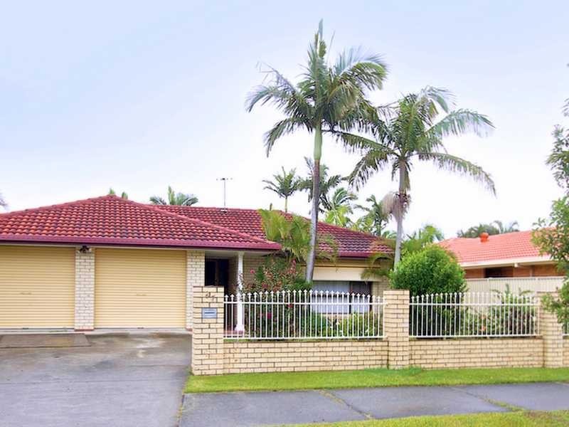 67 Ironbark Street, Elanora QLD 4221
