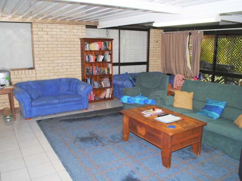 67 Ironbark Street, Elanora QLD 4221