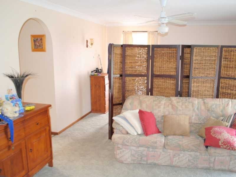 67 Ironbark Street, Elanora QLD 4221