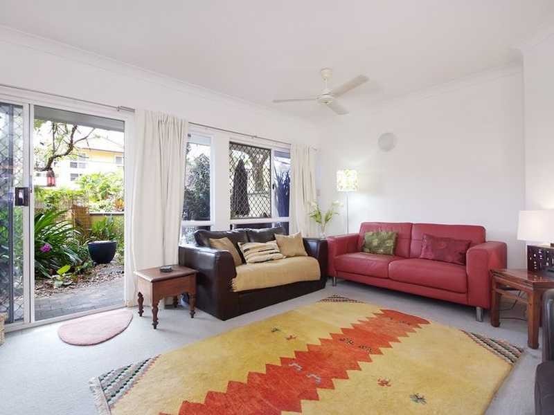 4/17 Digger Street, Cairns North QLD 4870