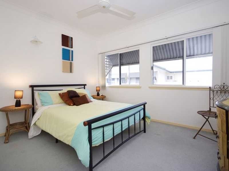 4/17 Digger Street, Cairns North QLD 4870