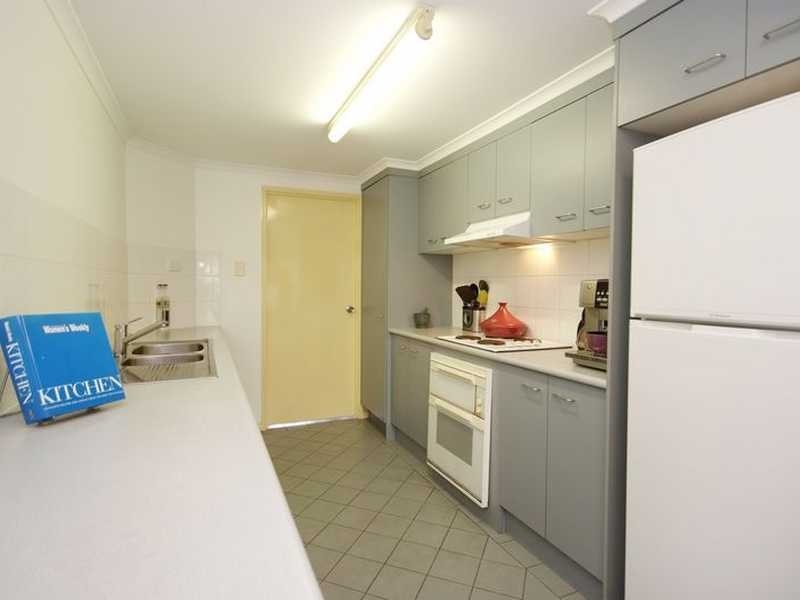 4/17 Digger Street, Cairns North QLD 4870