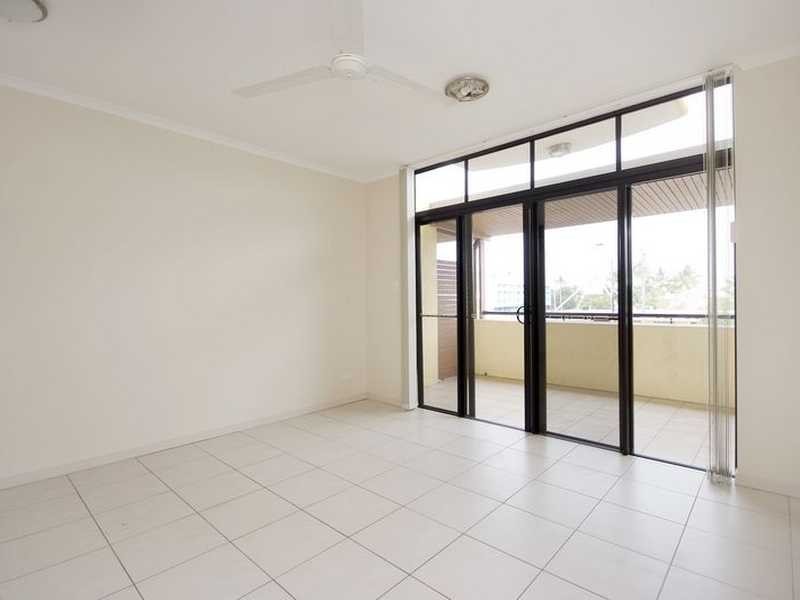9/6 James Street, Cairns North QLD 4870
