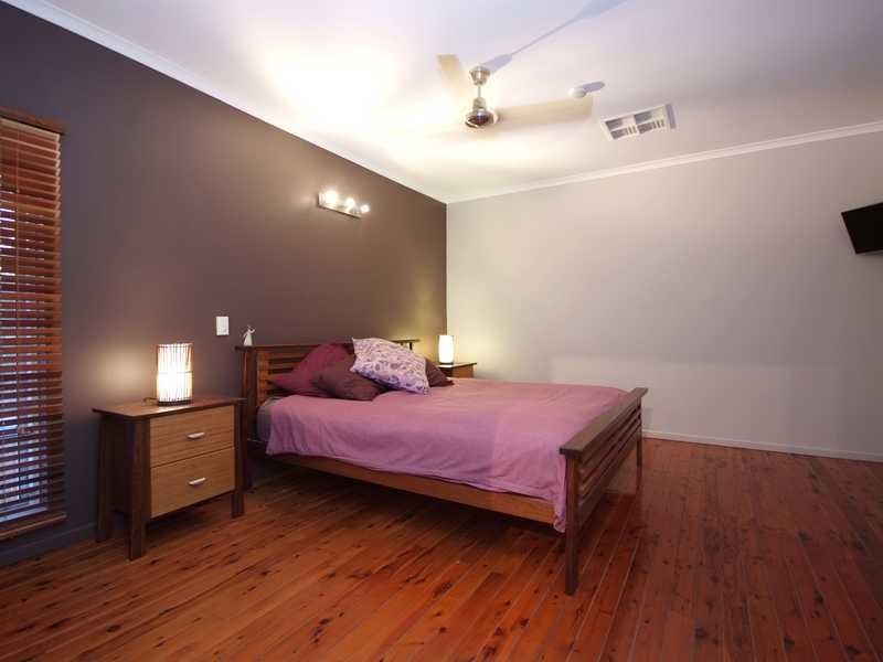 72 Wistaria Street, Holloways Beach QLD 4878