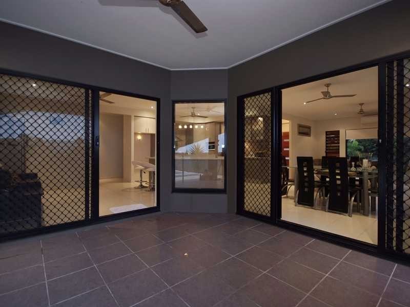 11 Willie Ming Close, Redlynch QLD 4870
