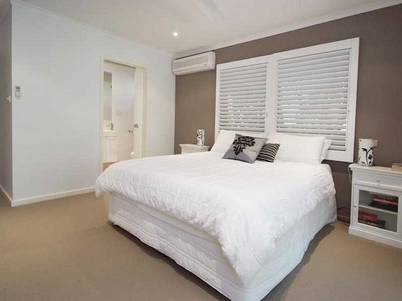 41 Hadrian Avenue, Mooroobool QLD 4870