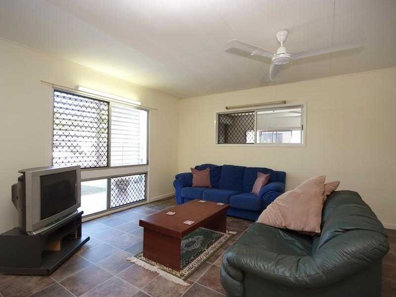 5 Izatt Close, Edge Hill QLD 4870