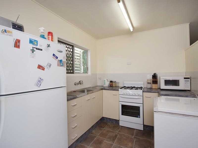 5 Izatt Close, Edge Hill QLD 4870