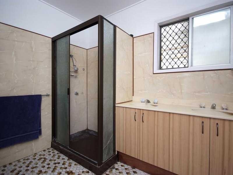 5 Izatt Close, Edge Hill QLD 4870