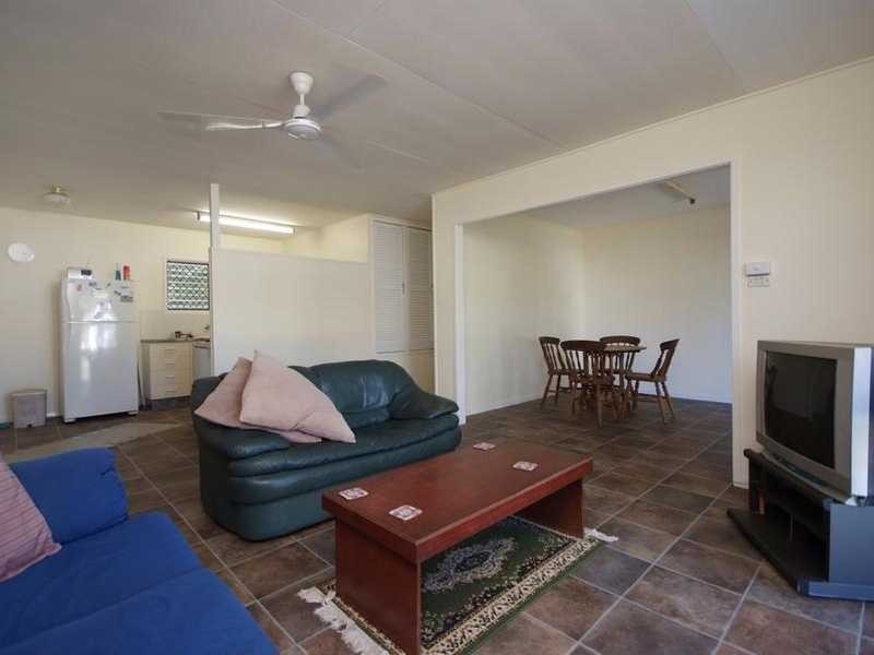 5 Izatt Close, Edge Hill QLD 4870