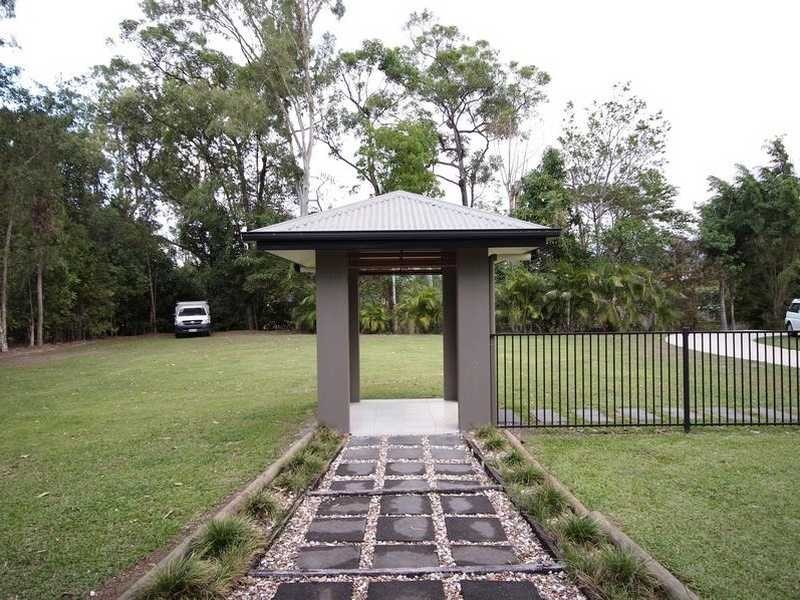 63 Fretwell Road, White Rock QLD 4868