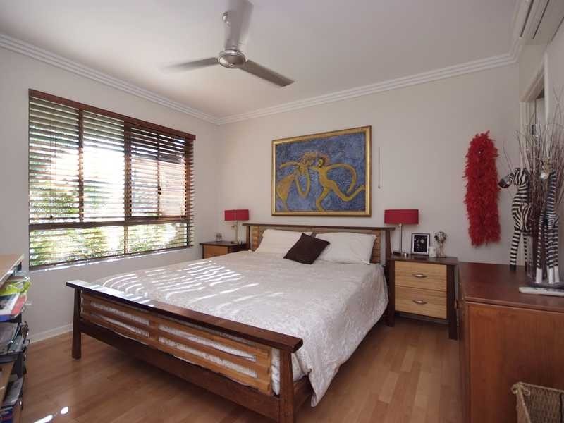 2/242 Grafton Street, Cairns City QLD 4870