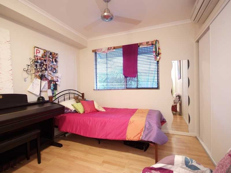 2/242 Grafton Street, Cairns City QLD 4870