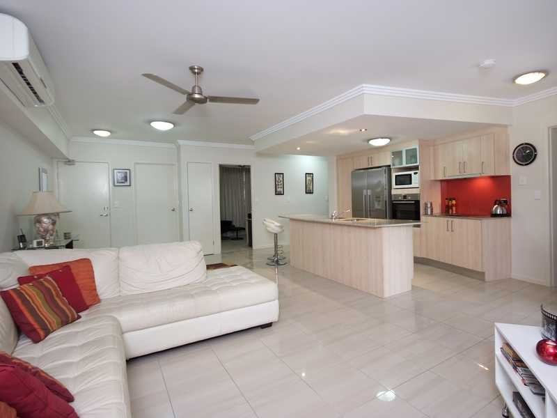 1/242 Grafton Street, Cairns North QLD 4870
