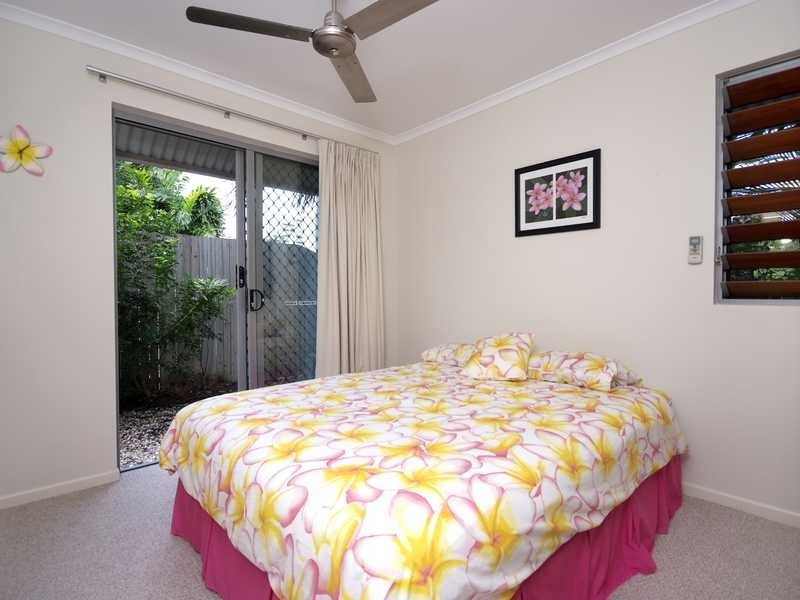 1/242 Grafton Street, Cairns North QLD 4870