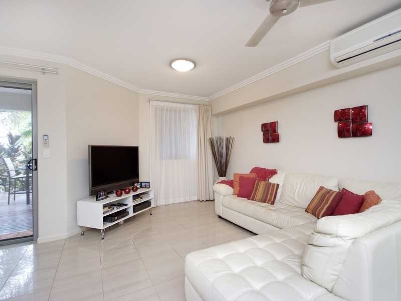 1/242 Grafton Street, Cairns North QLD 4870