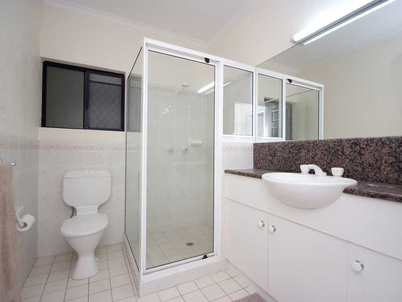 8/353 Severin Street, Cairns QLD 4870