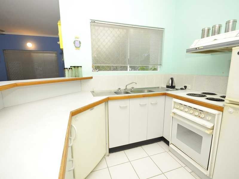 12/8 Rose Street, Cairns QLD 4870