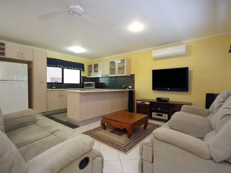 4 Tapini Close, Trinity Beach QLD 4879