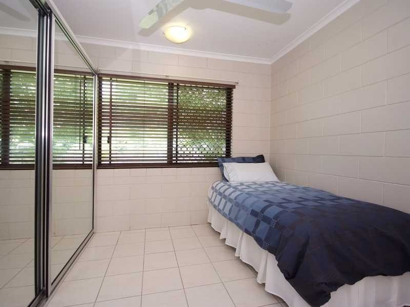 4 Tapini Close, Trinity Beach QLD 4879