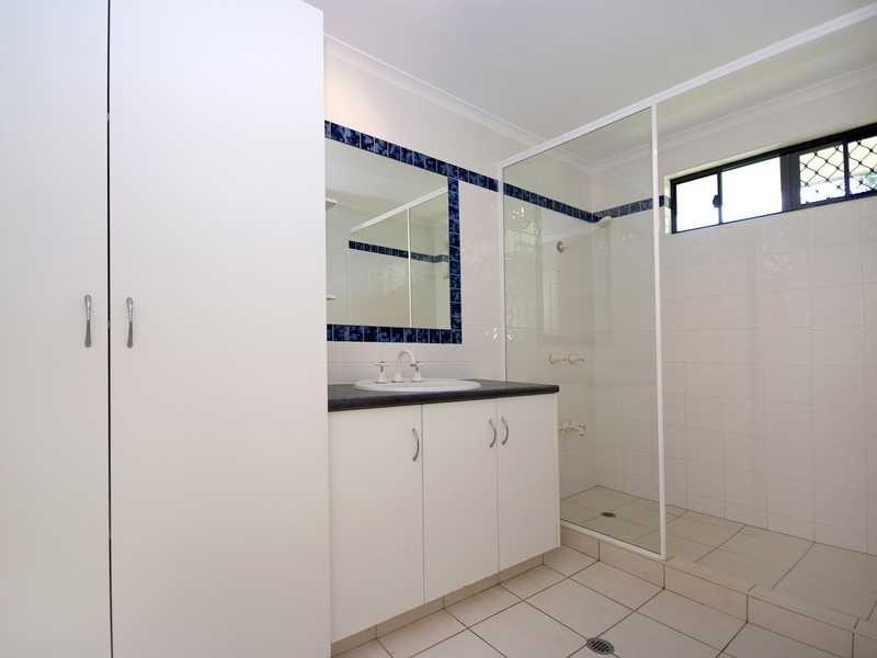 4 Tapini Close, Trinity Beach QLD 4879