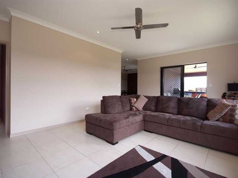 3 Roderick Street, Bentley Park QLD 4869