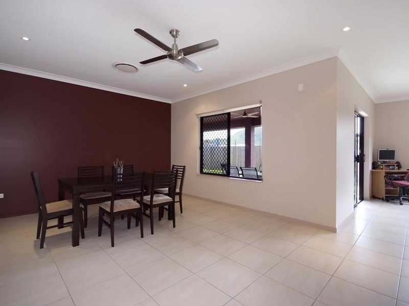 3 Roderick Street, Bentley Park QLD 4869