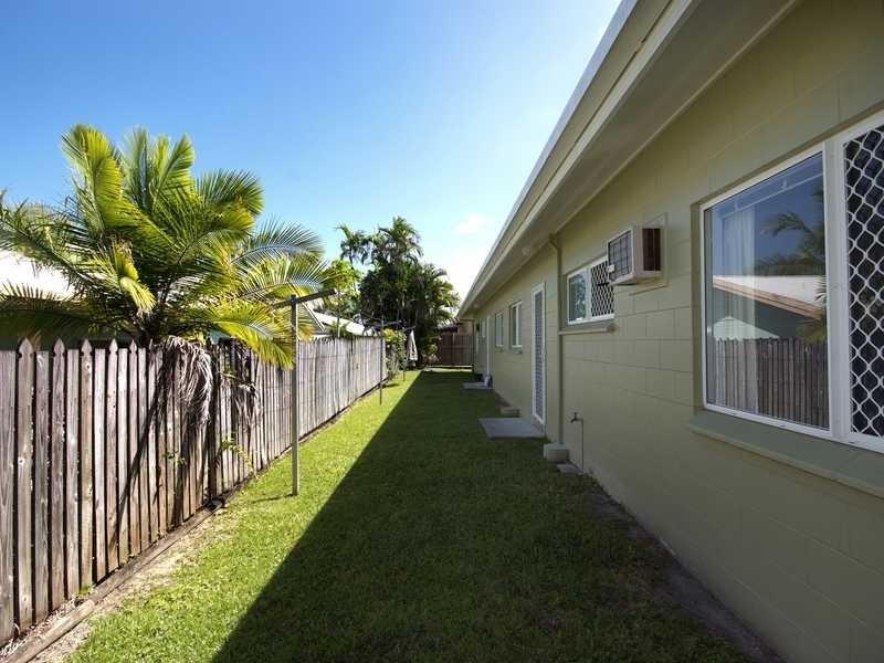 1 & 3/28 Tiffany Street, White Rock QLD 4868