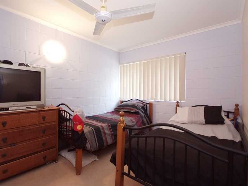 4/36 Old Smithfield Road, Freshwater QLD 4870