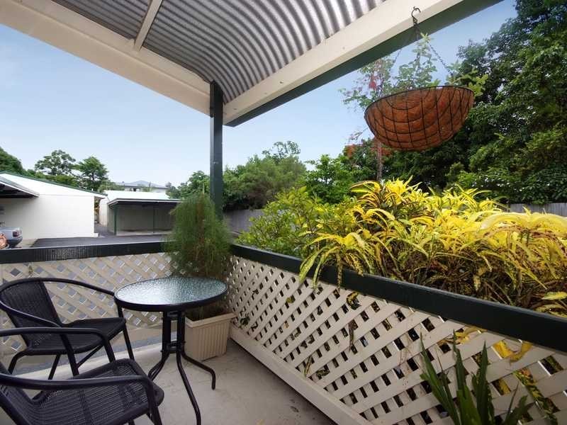 4/36 Old Smithfield Road, Freshwater QLD 4870